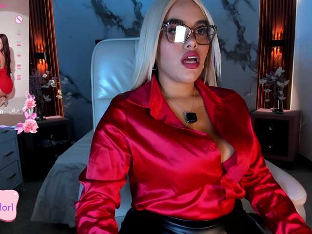 le modèle jeen-taylor1 est en webcam porno dans un show sur le site bongacams, il possède les tags suivants: Latino/Hispanic,Brunette,Shaved