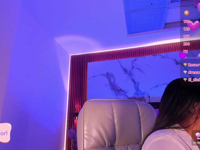 jeen-taylor1's BongaCams show and profile