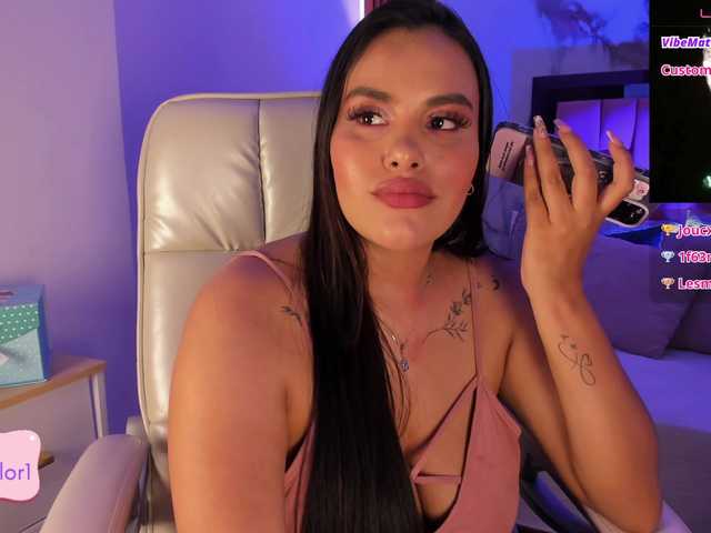 jeen-taylor1's BongaCams show and profile