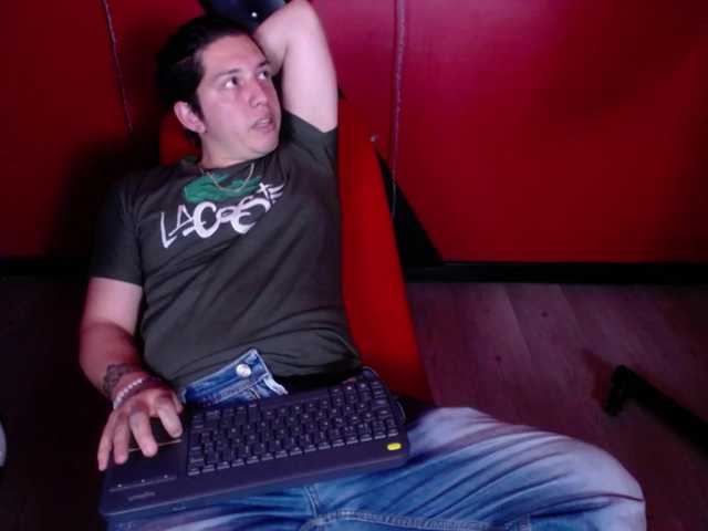 JacksonnScarlett's BongaCams show and profile