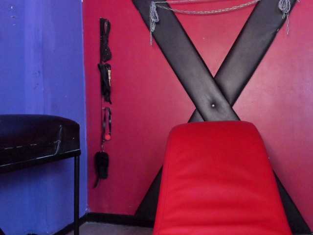 JacksonnScarlett's BongaCams show and profile