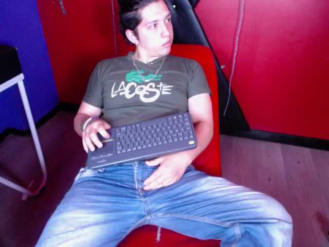 JacksonnScarlett's BongaCams show and profile