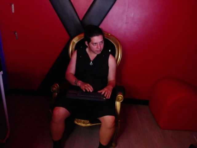 JacksonnScarlett's BongaCams show and profile