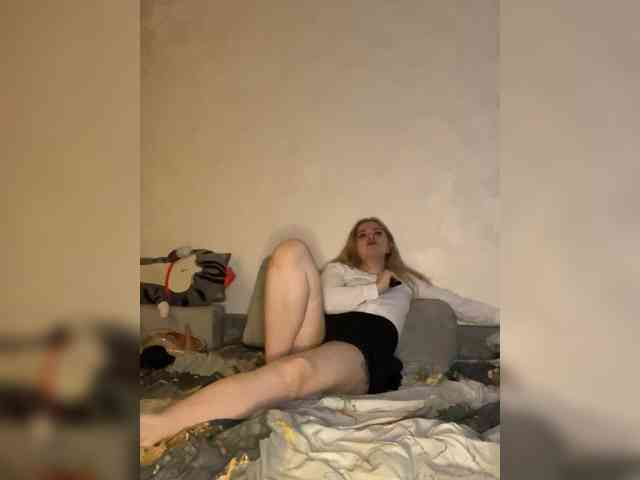 Lilya-Allan Live Webcam on BongaCams