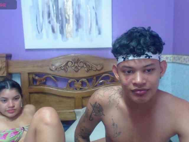 EmmaAndAlex webcam
