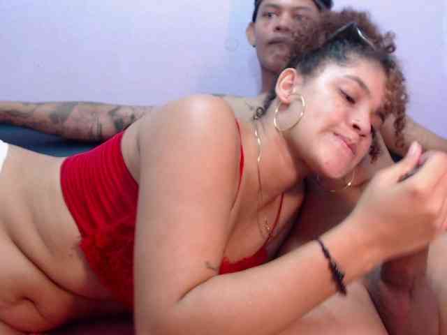 EmmaAndAlex webcam