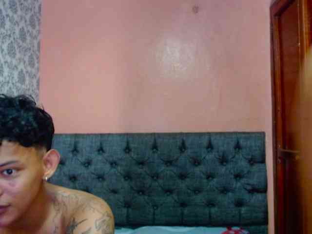 EmmaAndAlex webcam