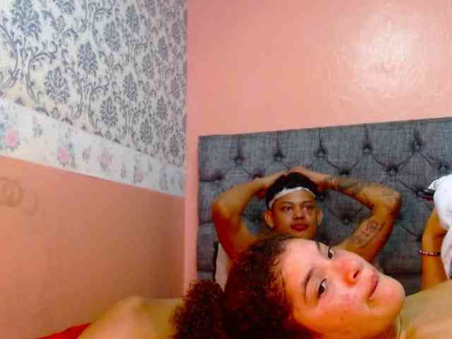 EmmaAndAlex webcam