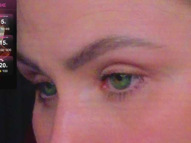 YourFunnyBlondiee webcam