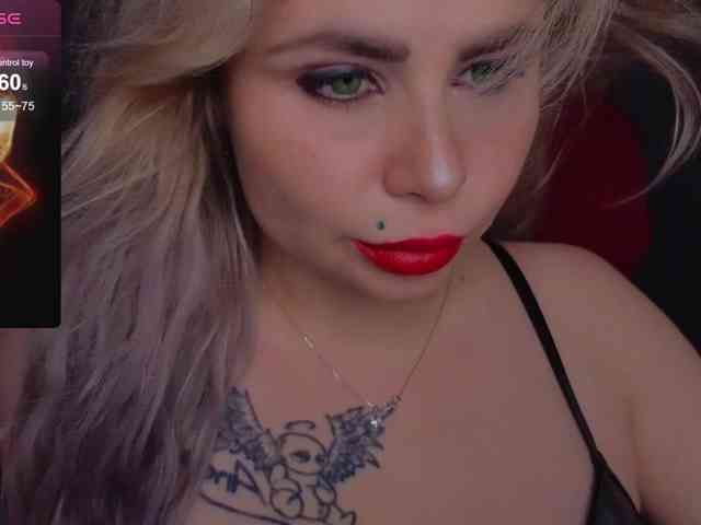 YourFunnyBlondiee
