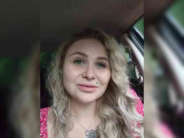 YourFunnyBlondiee