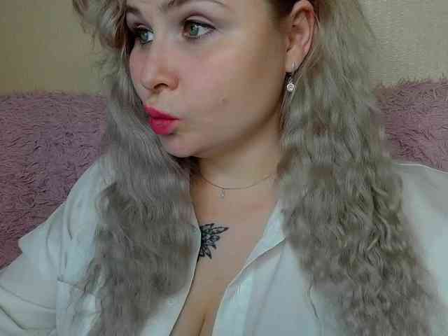 chat cam to cam YourFunnyBlondiee