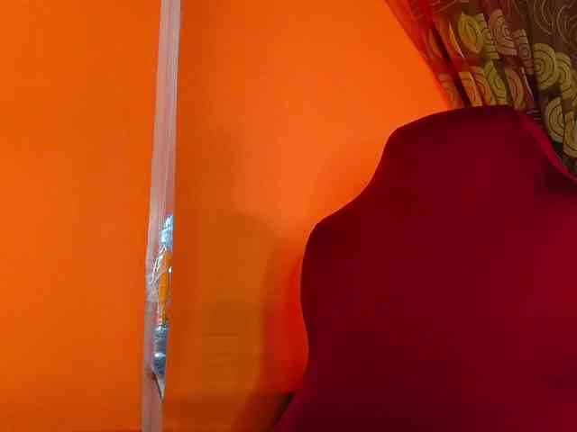 YourFunnyBlondiee webcam