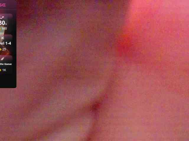 YourFunnyBlondiee webcam