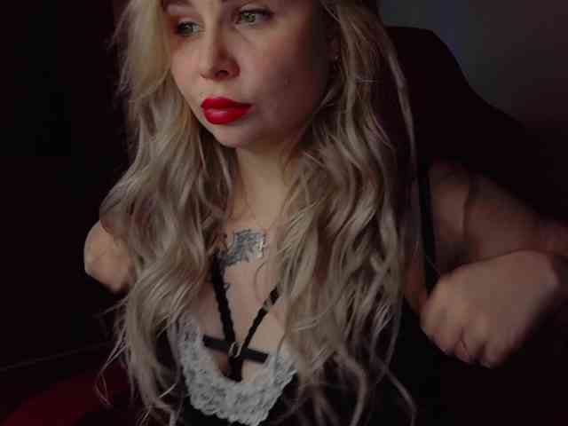 online web cam porn YourFunnyBlondiee