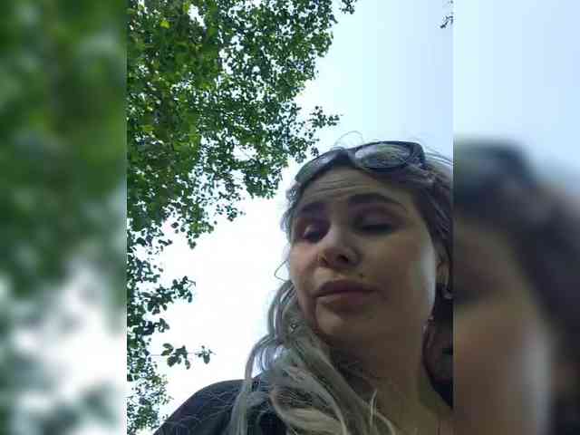 private live show YourFunnyBlondiee