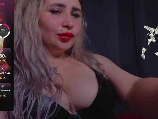 YourFunnyBlondiee webcam
