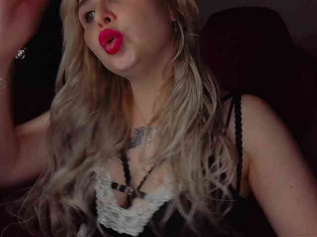 porn video chat YourFunnyBlondiee