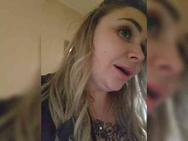 naked live sex YourFunnyBlondiee