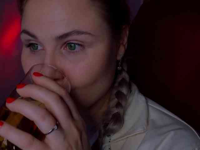 YourFunnyBlondie... Live Webcam on BongaCams