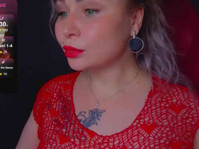 YourFunnyBlondiee webcam