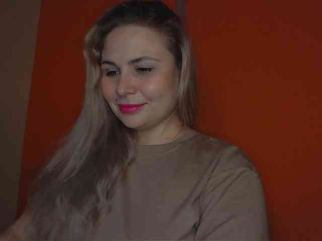 live cam bedroom YourFunnyBlondiee