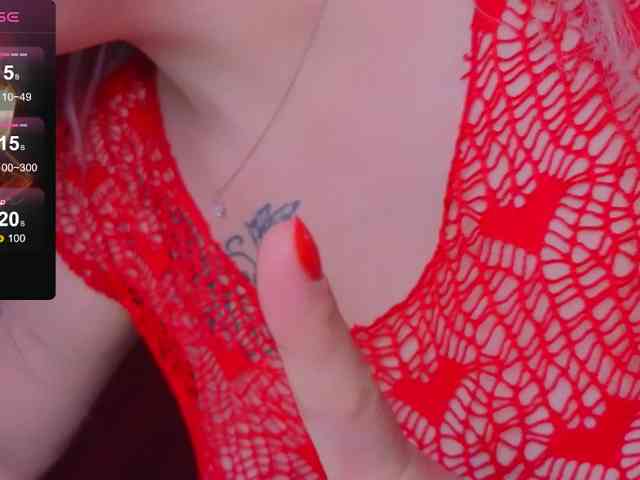 YourFunnyBlondiee webcam
