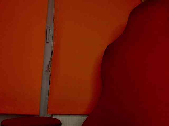 YourFunnyBlondiee webcam