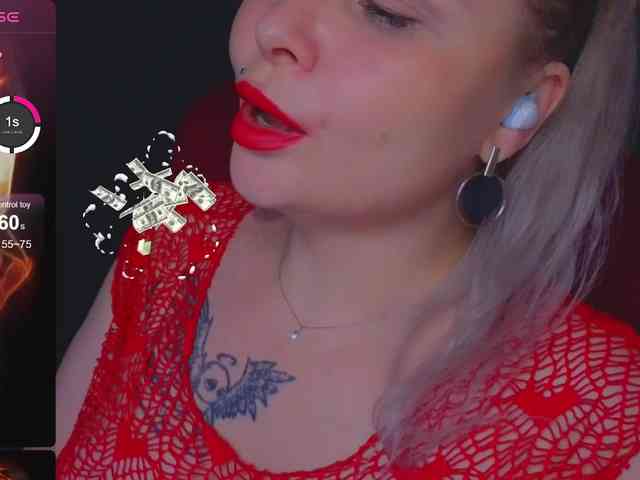 YourFunnyBlondiee webcam