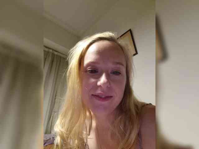 TrishaCute webcam