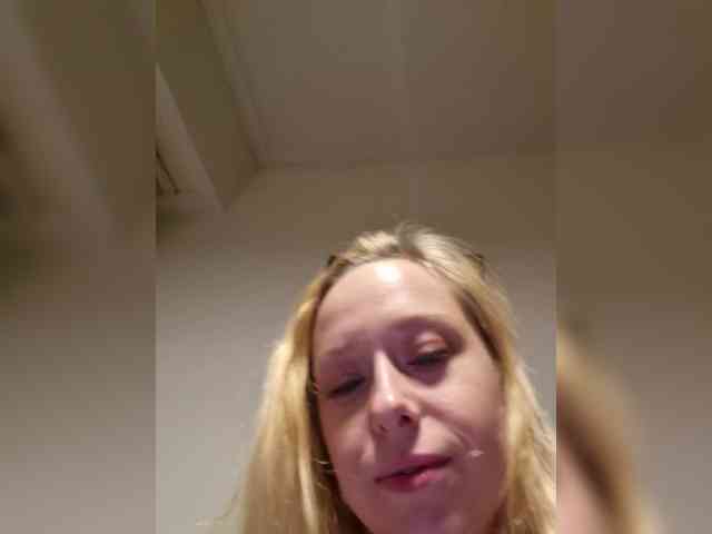 TrishaCute webcam