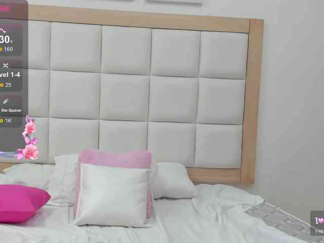 MiaBlake webcam
