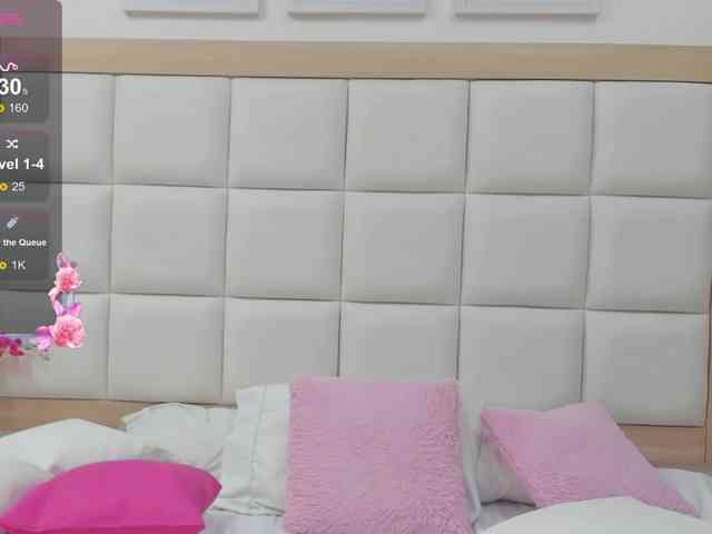 MiaBlake webcam