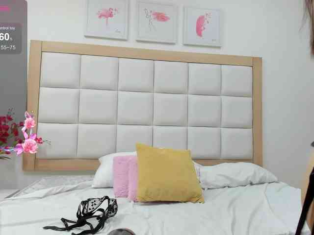 MiaBlake webcam