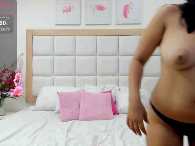 MiaBlake webcam
