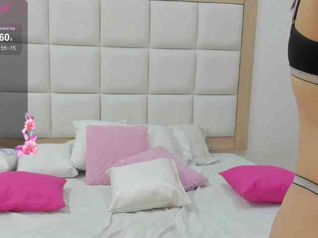 MiaBlake webcam
