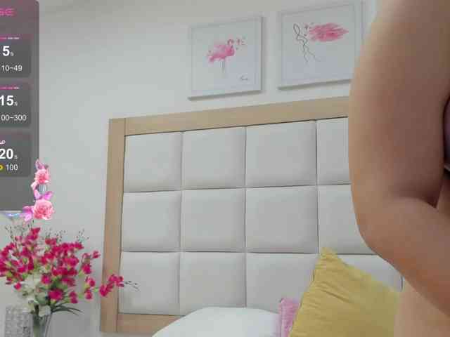 MiaBlake webcam