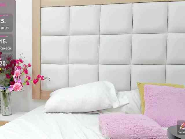 MiaBlake webcam