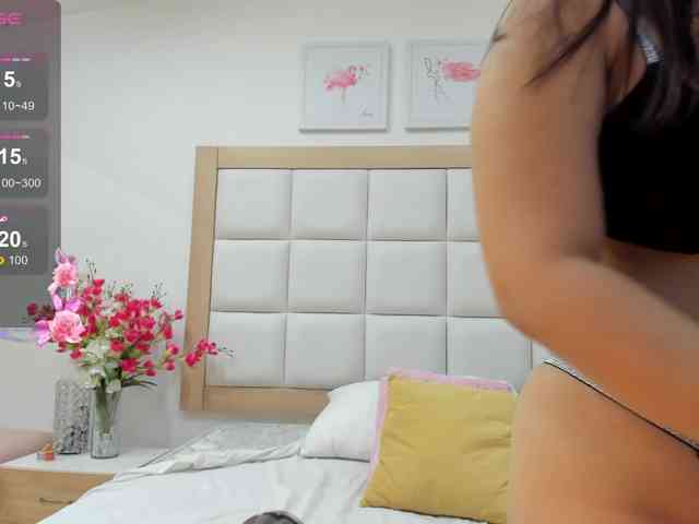 MiaBlake webcam