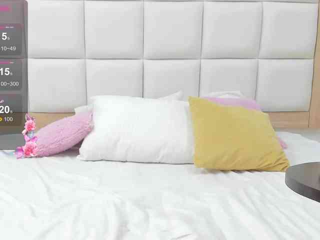 MiaBlake webcam