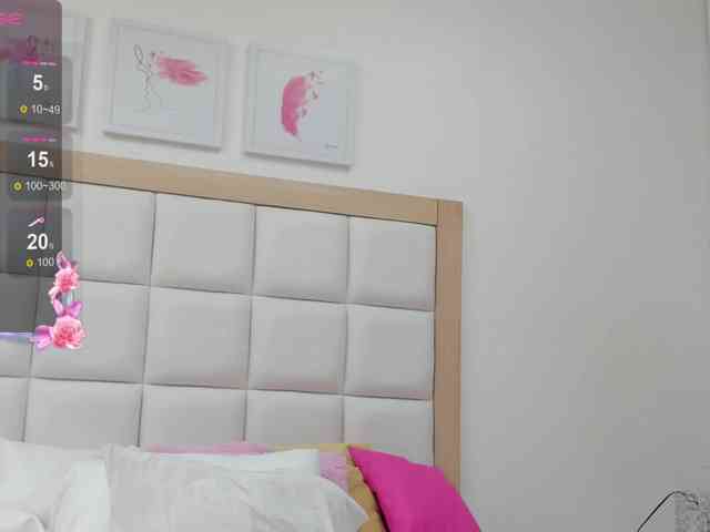 MiaBlake webcam