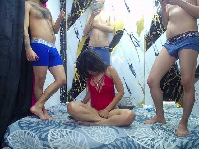 TheNewHotMarchGroup