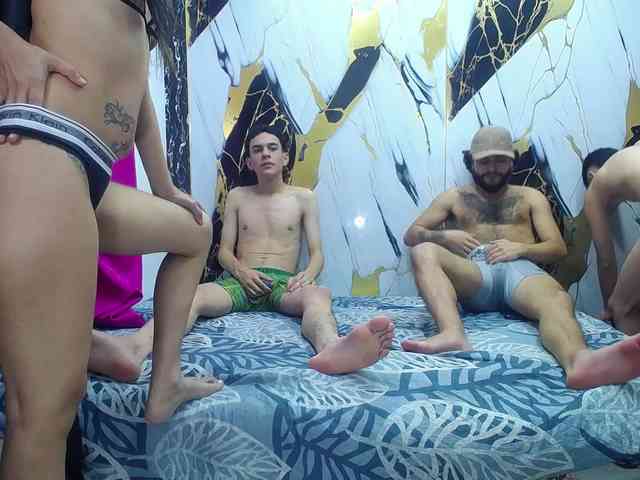 TheNewHotMarchGroup webcam