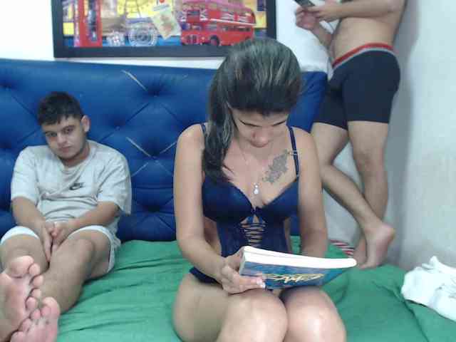 TheNewHotMarchGroup webcam