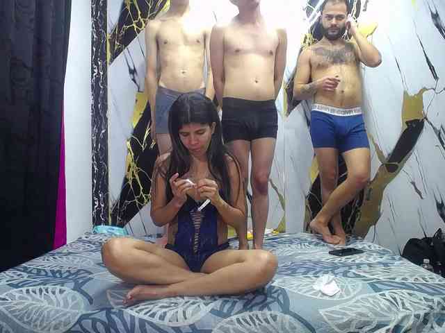 TheNewHotMarchGroup webcam