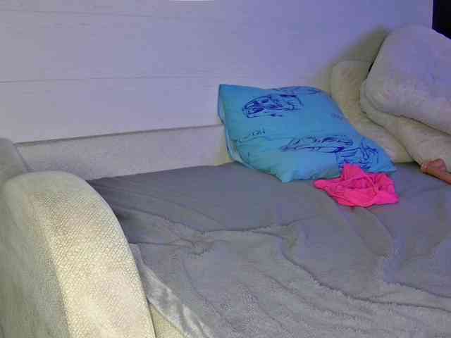 Alina-black webcam