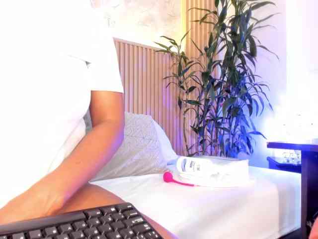 Ebonyyhot webcam