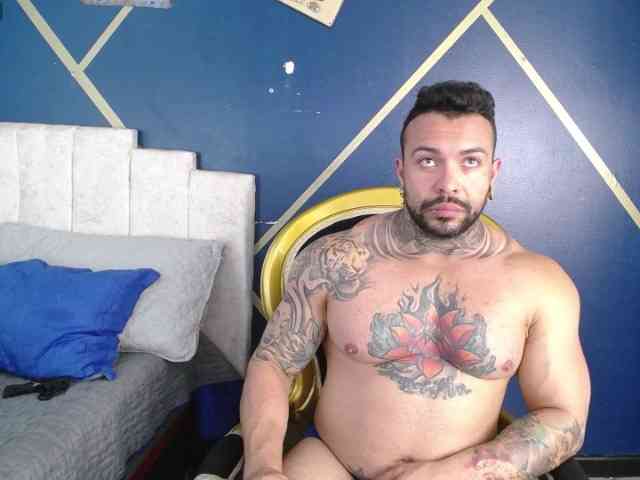 MuscleBigguy