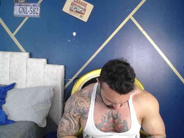 MuscleBigguy
