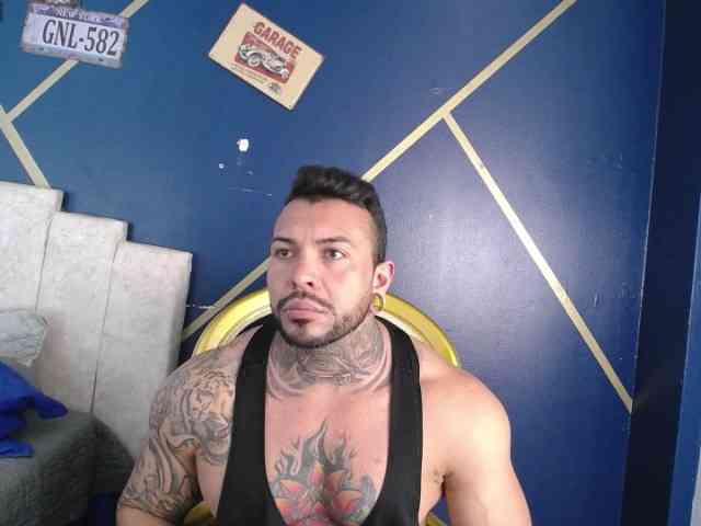 MuscleBigguy